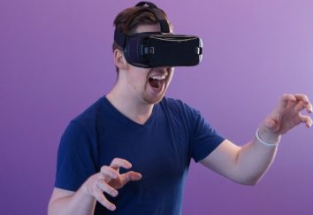 How do Wireless VR Escape Rooms work?